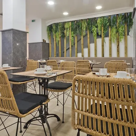 Diana Art Boutique Hotel 3*