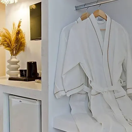 Diana Art Boutique Ξενοδοχείο 3*